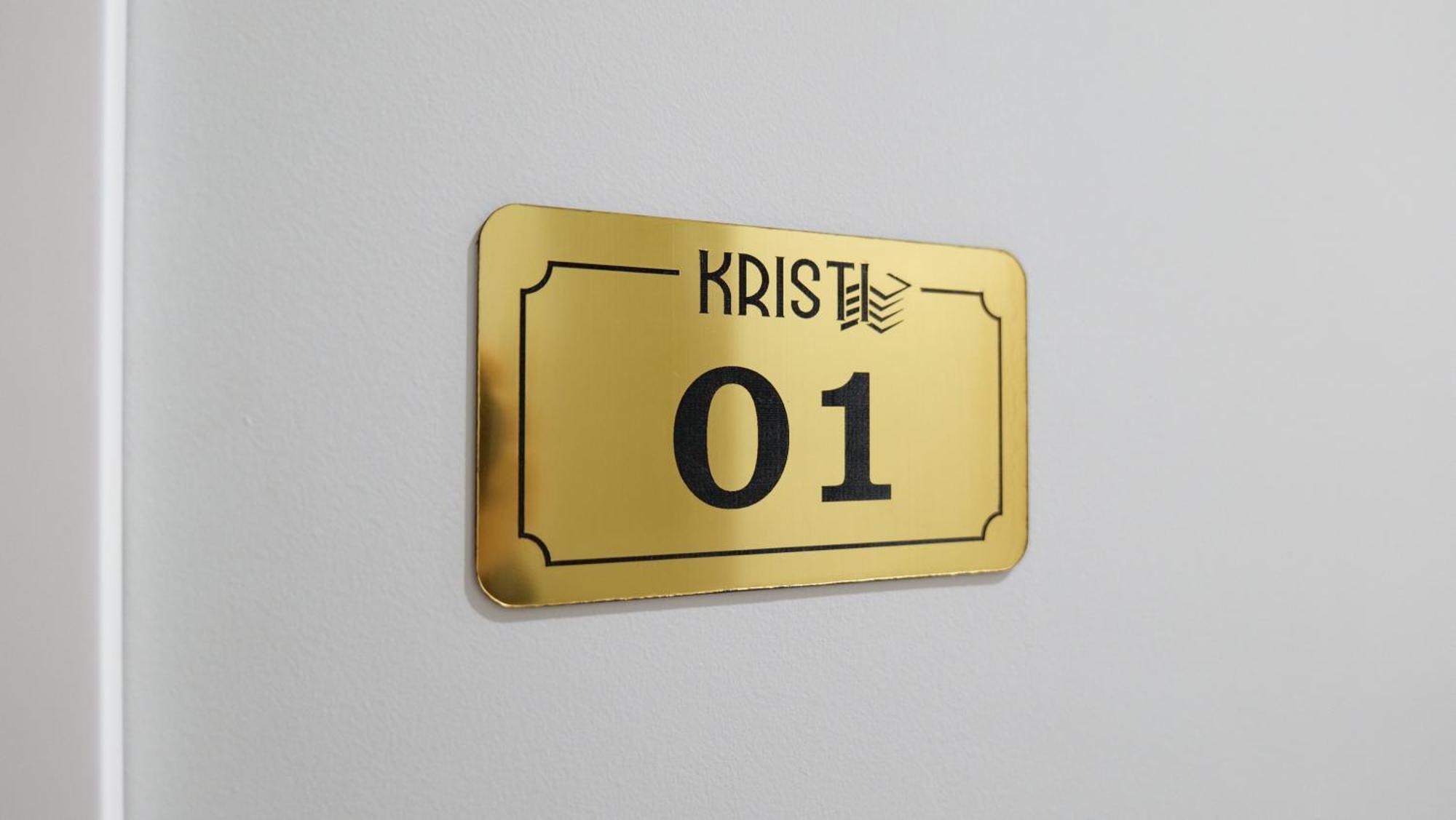 Kristi Apartments 01 Tirana Bagian luar foto
